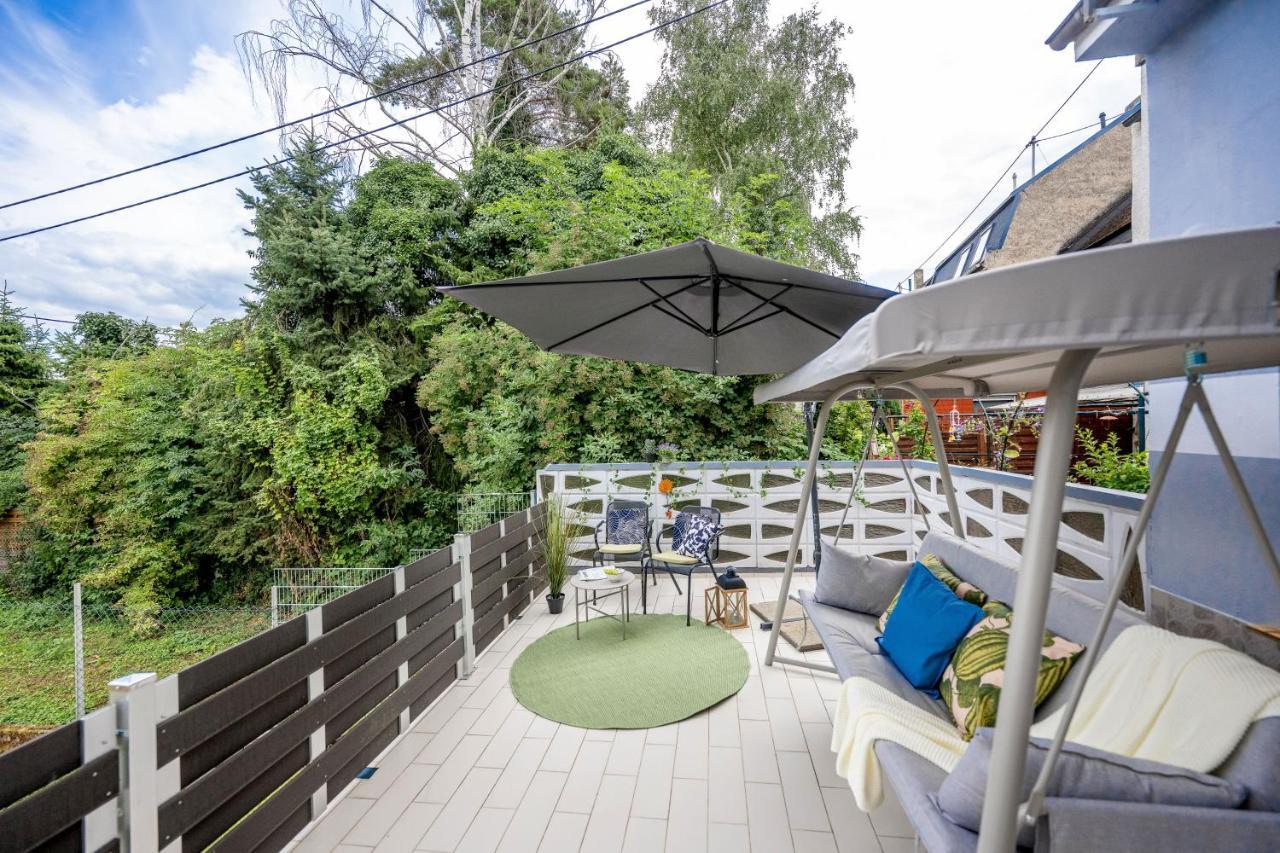 Wohlfuehlwohnung Mit 25 Qm Terrasse, Netflix Koblenz  Dış mekan fotoğraf