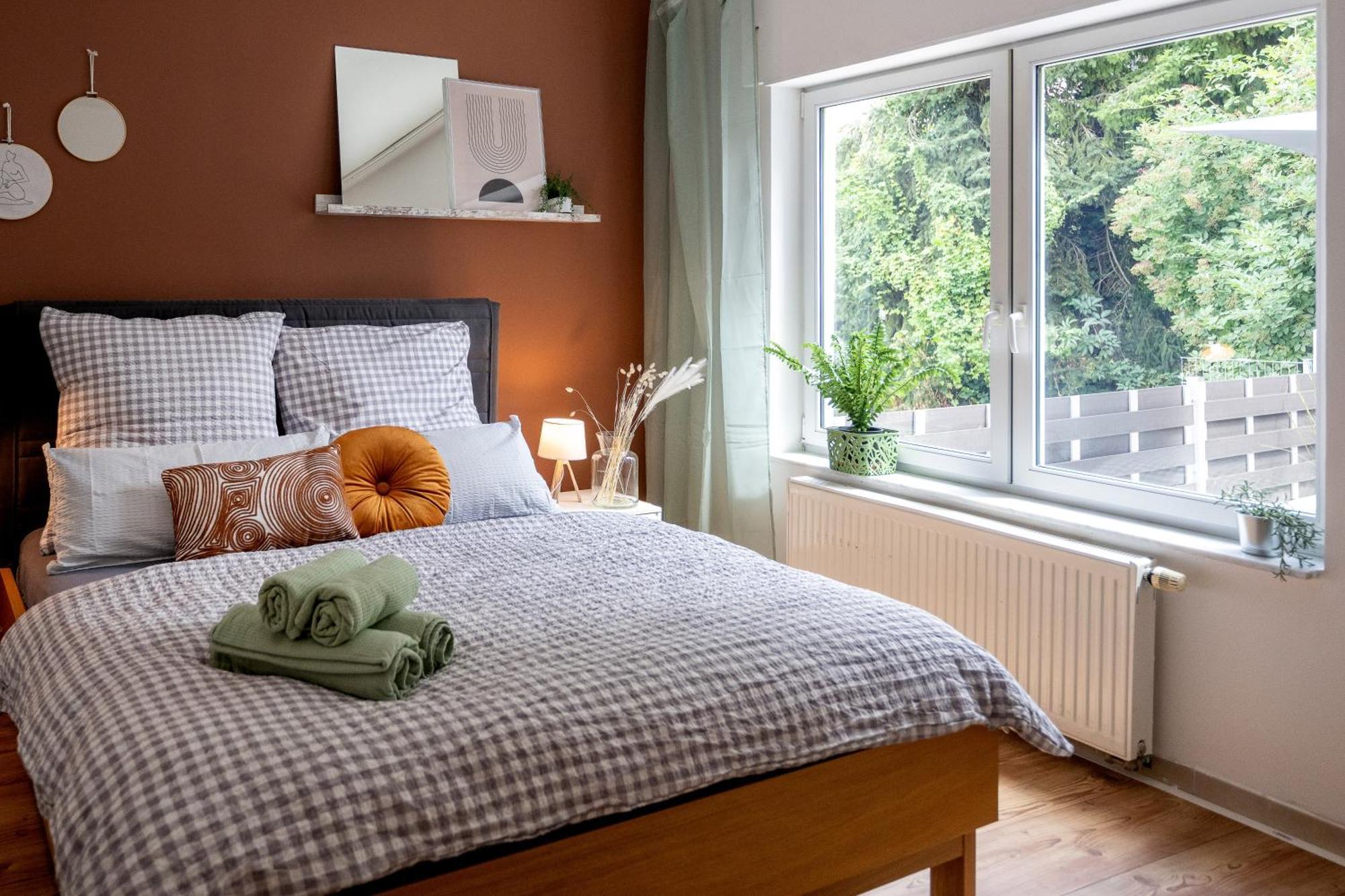 Wohlfuehlwohnung Mit 25 Qm Terrasse, Netflix Koblenz  Dış mekan fotoğraf