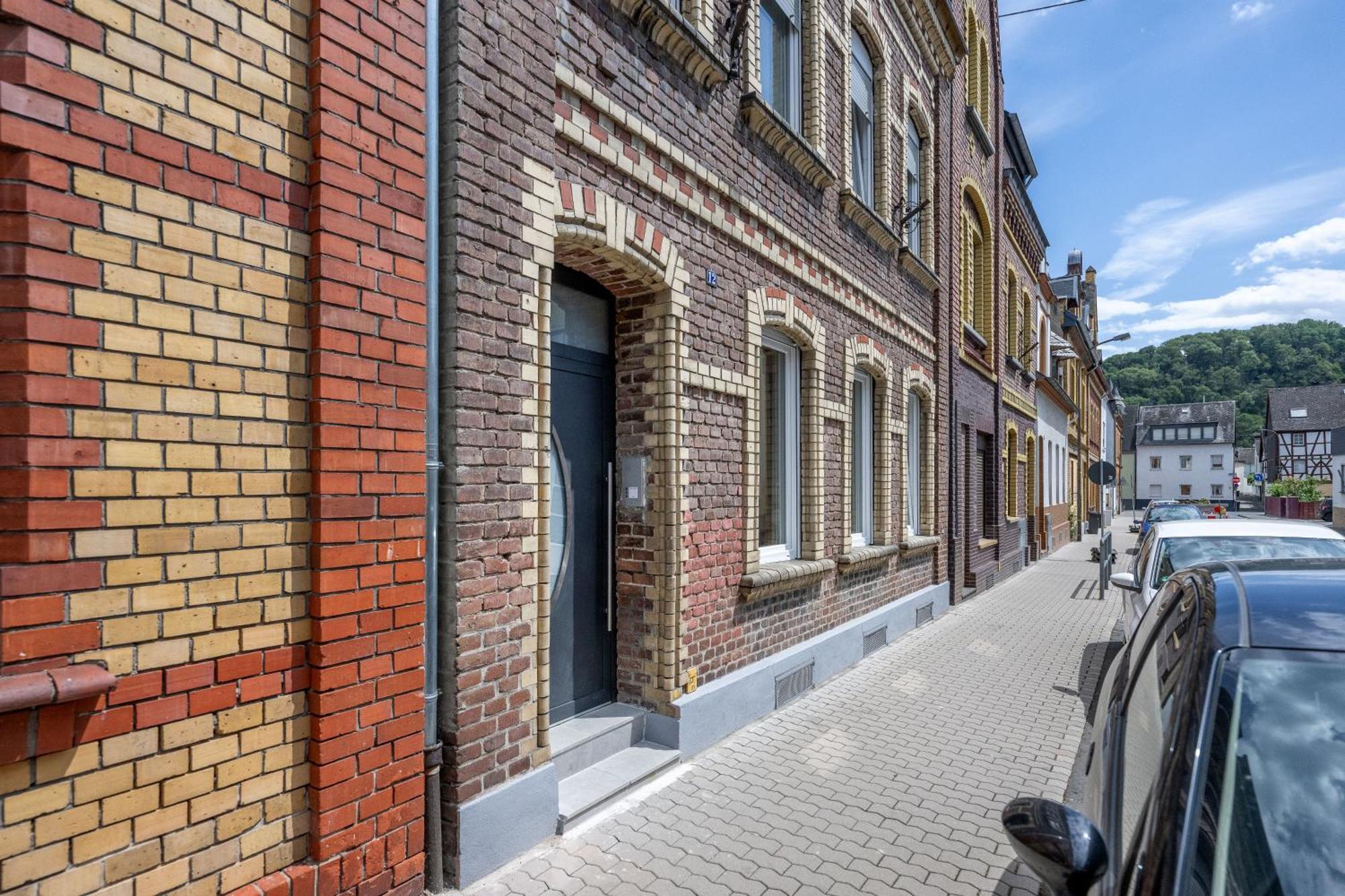 Wohlfuehlwohnung Mit 25 Qm Terrasse, Netflix Koblenz  Dış mekan fotoğraf